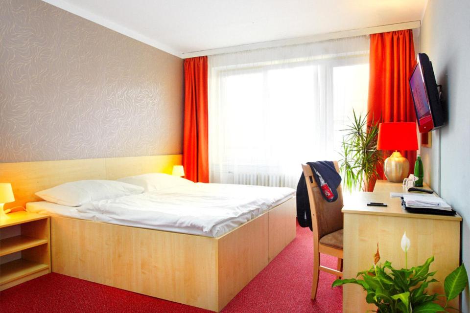 Charles Central Cheap hotels in prague